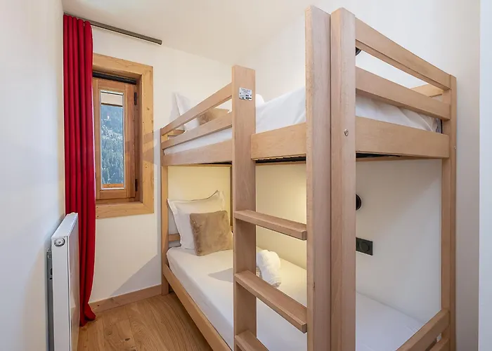 New - - South-facing Terrace - Mountain View Apartment