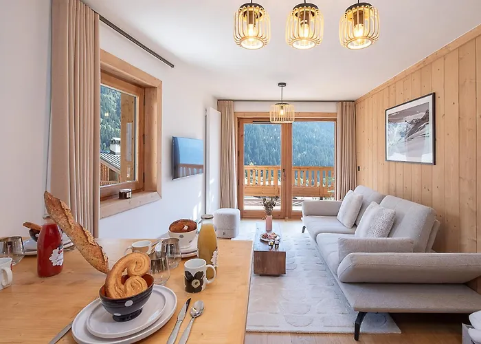 New - - South-facing Terrace - Mountain View Apartment