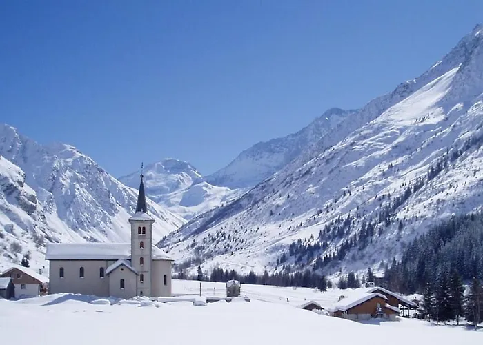 New - - South-facing Terrace - Mountain View Apartment